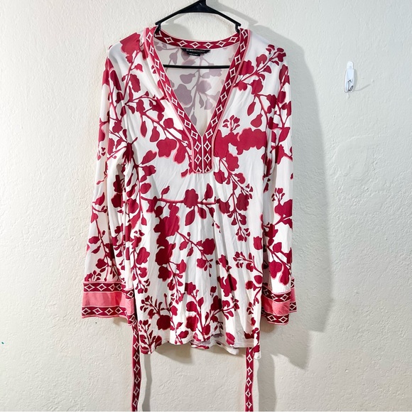 BCBGMaxAzria Tops - BCBGMaxAzria Women Colorful Floral Belted Stretch Tunic Top Size Small Casual